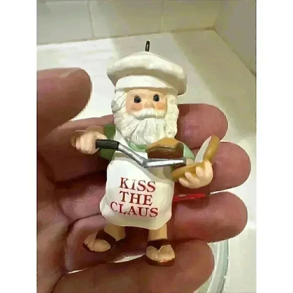 Hallmark Christmas Ornament 1988 Kiss The Claus - Picture 2 of 12